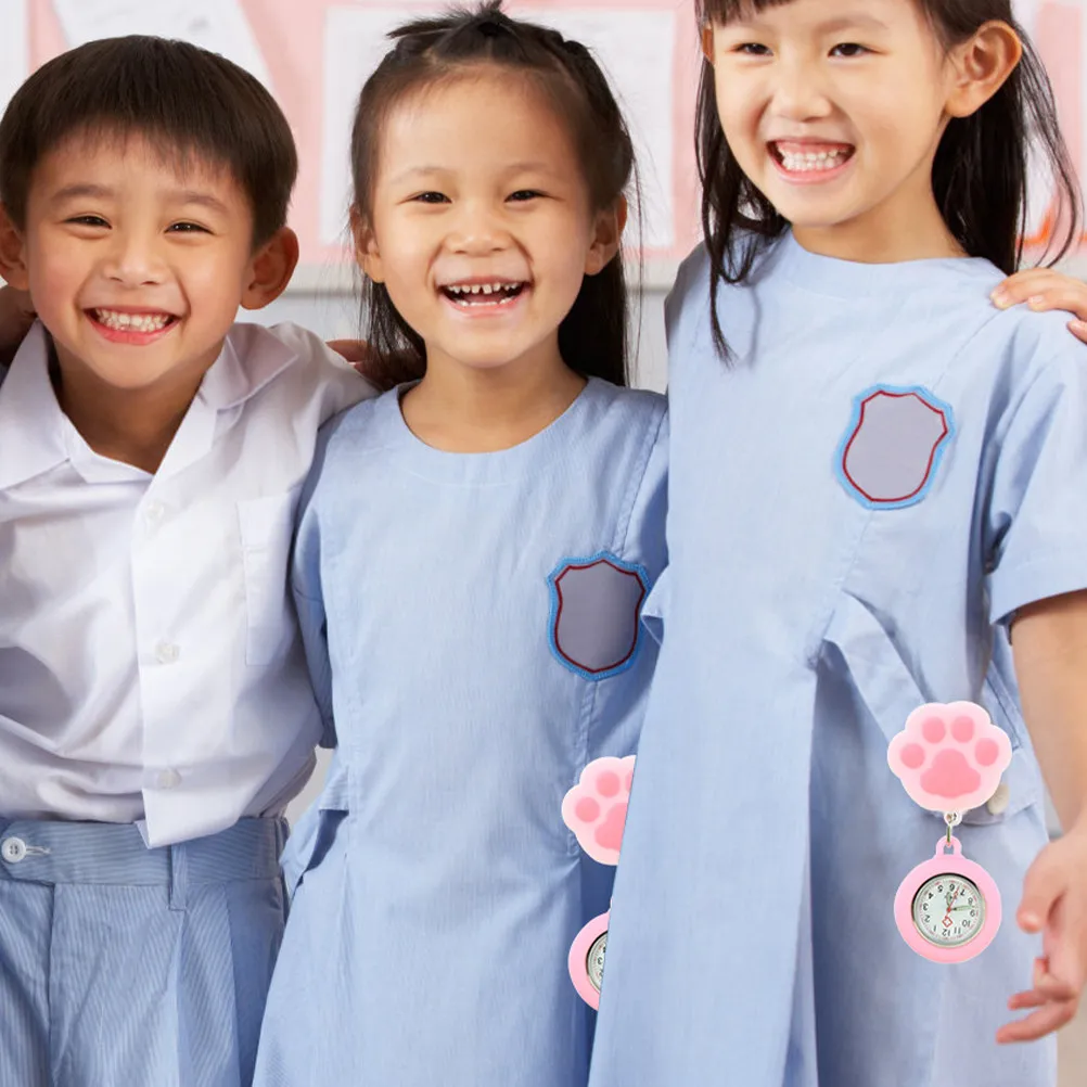 relogio-de-enfermeira-com-design-de-pata-de-gato-em-cartoon-2-pecas-material-premium-relogio-de-bolso-portatil-facil-de-ler-mostrador-claro-presente-para-enfermagem