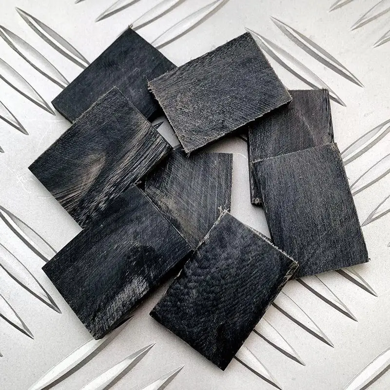 

1pieces Black Buffalo Horn Handle Patch Scale Slab Folding Pocket Knife Handle Interval Patch DIY Material 35X25X5MM