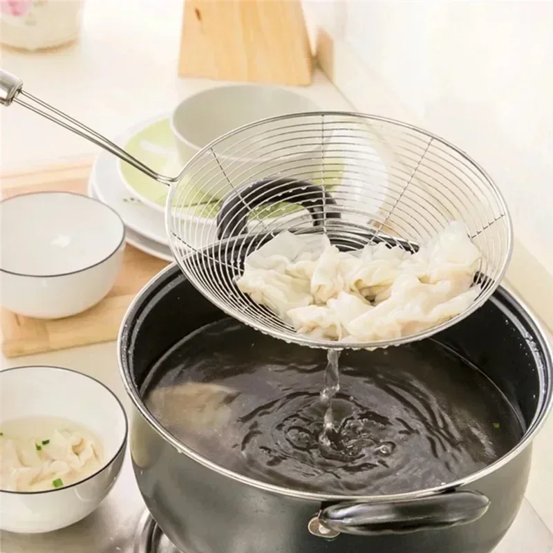 Stainless Steel Frying Skimmer Ladle Deep Fry Strainer Spoon With Long Handle Kitchen Cooking Donuts Oil Draining Food Serving