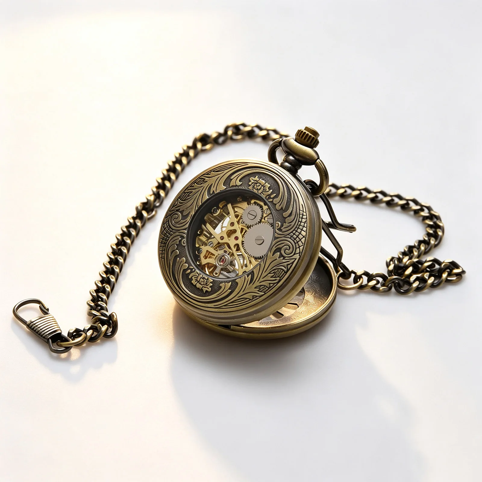 Roman Numerals Quartz Pocket Watch Hollow Heart Cover Bronze Case Necklace Pendant Clock with Chain Fob Clock Men Gift