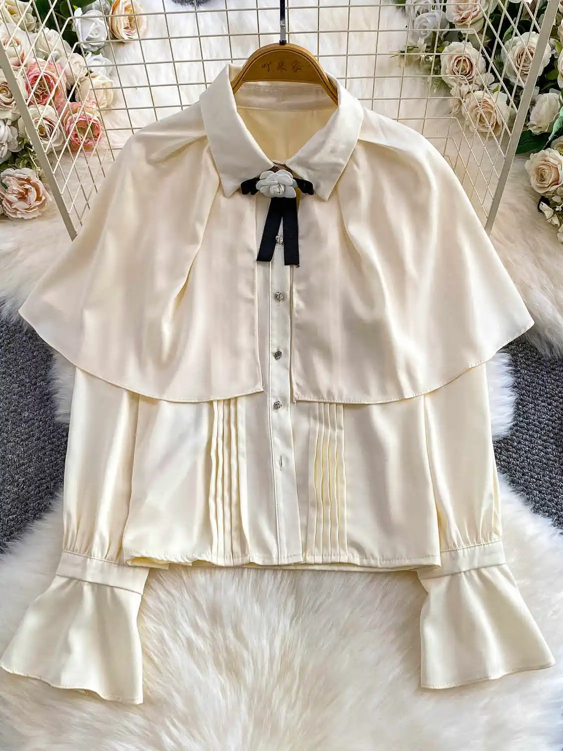 

Женские абрикосовые рубашки-поло с бантом, блузки Y2k, винтажные элегантные топы 2000-х годов, атласная рубашка с шалью и расклешенными рукавами, модная одежда, осень