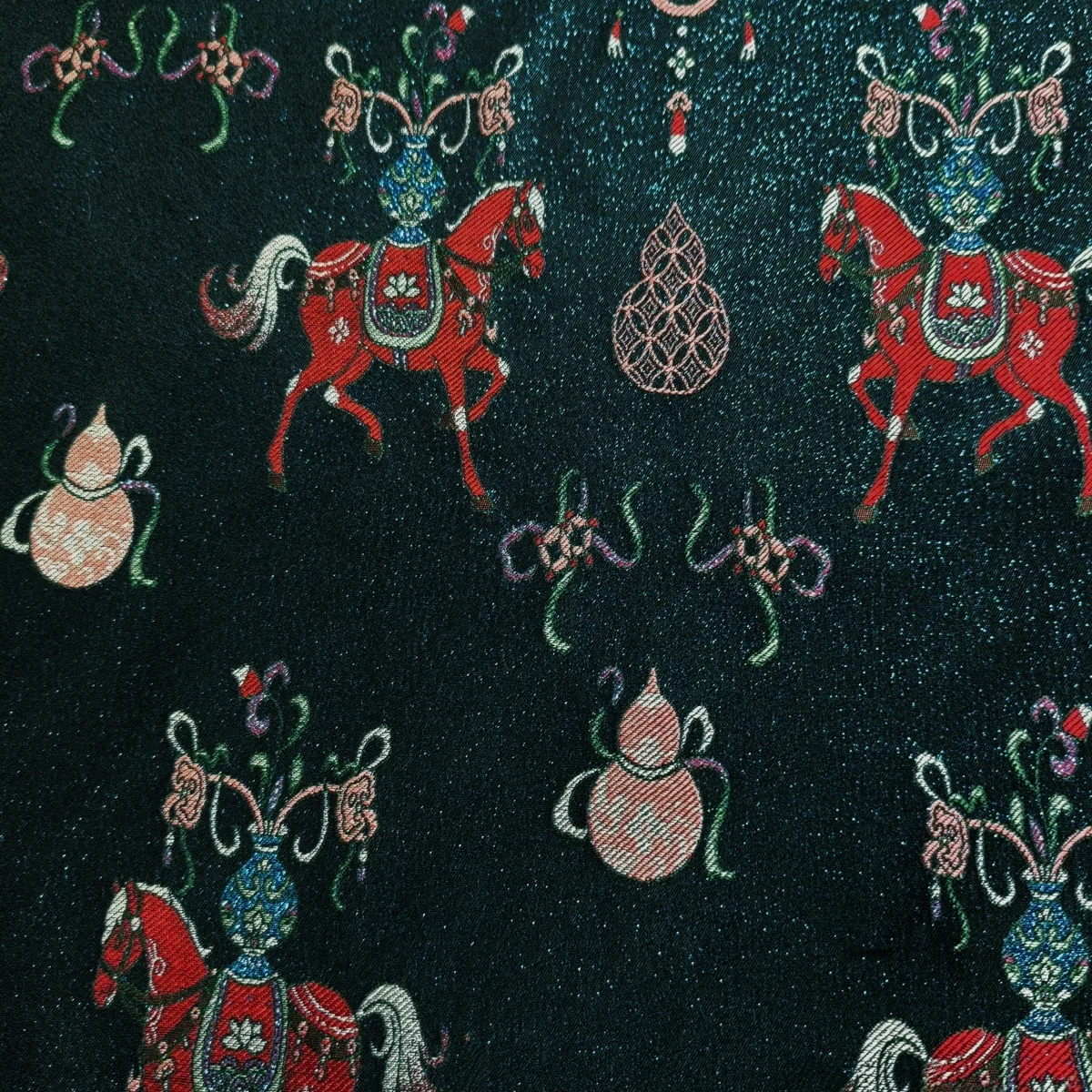 

Huzhou S New Chinese Sle Wide Width Muli Mi Silk Fabric for Clothing Tang Suit Handmade DIY Decorative Sponge Pad