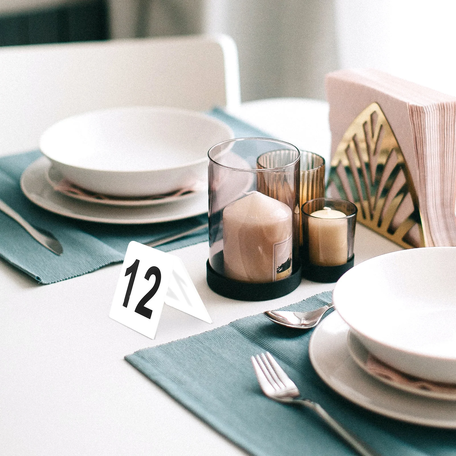 

V Shape Acrylic Table Number Restaurant Wedding Party Detachable Reusable Seat Number Sign Floor Evidence Marker Compact Design
