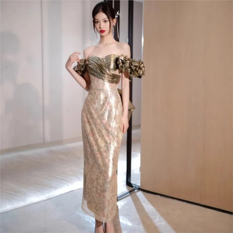 

A niche design of heavy fishtail banquet dress for toasting