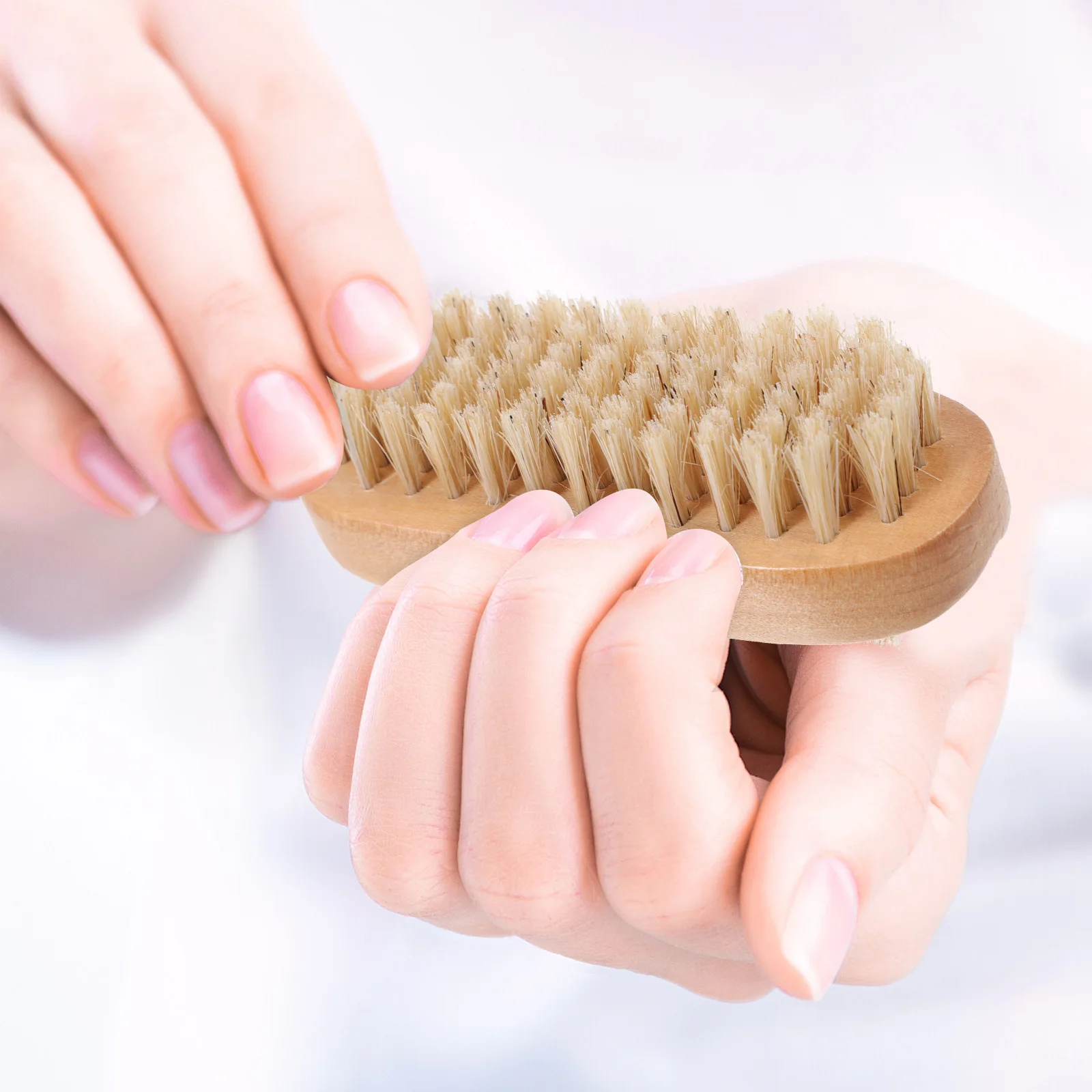 

1Pcs Natural Bristle Nail Brush Smooth Wood Handle for Fingernail Dust Cleaning Portable Small Size Scrub Brush for Hands Feet