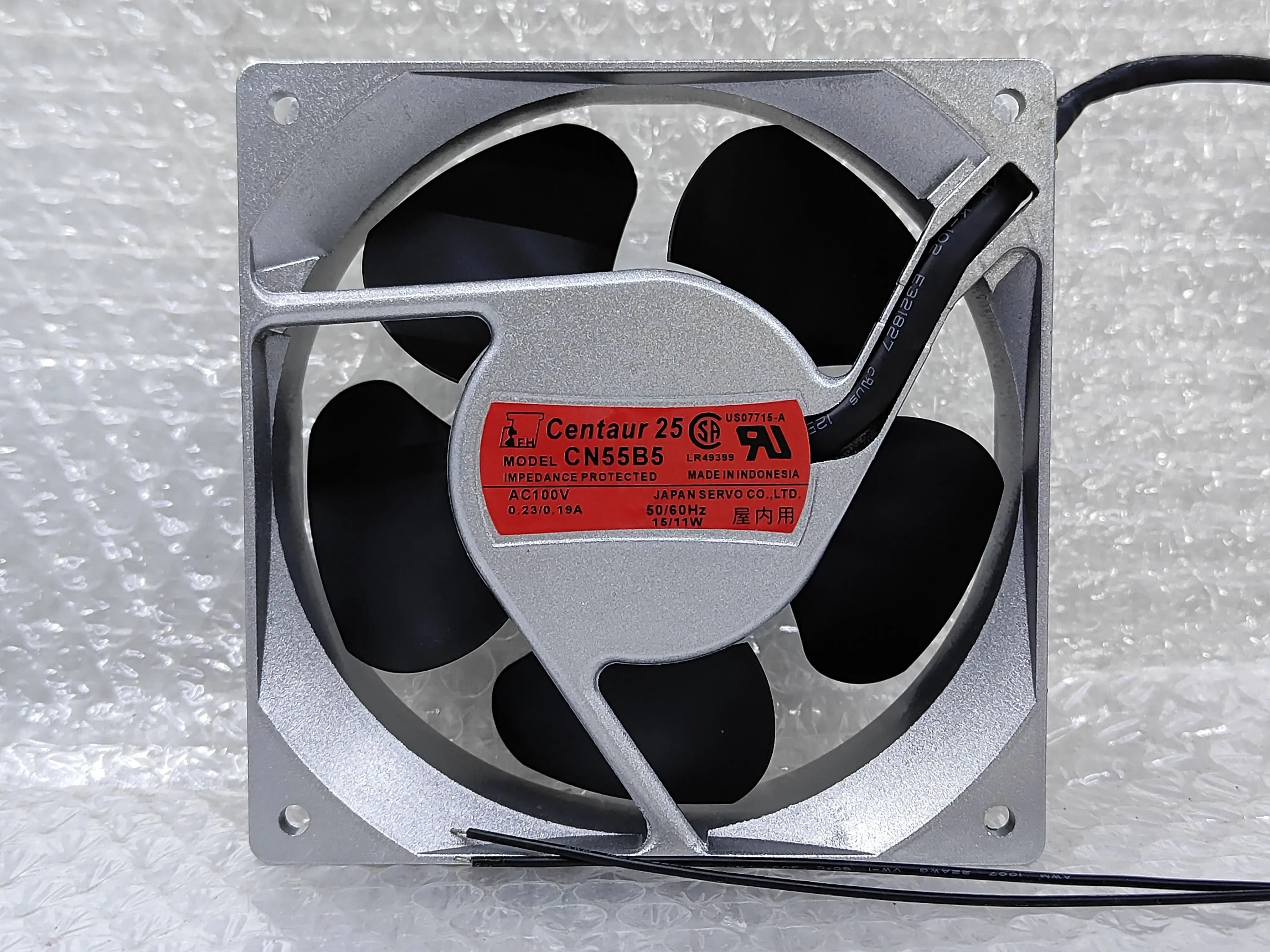 

Centaur CN55B5 AC 100V 14/12W 120x120x38mm 2-Wire Server Cooling Fan