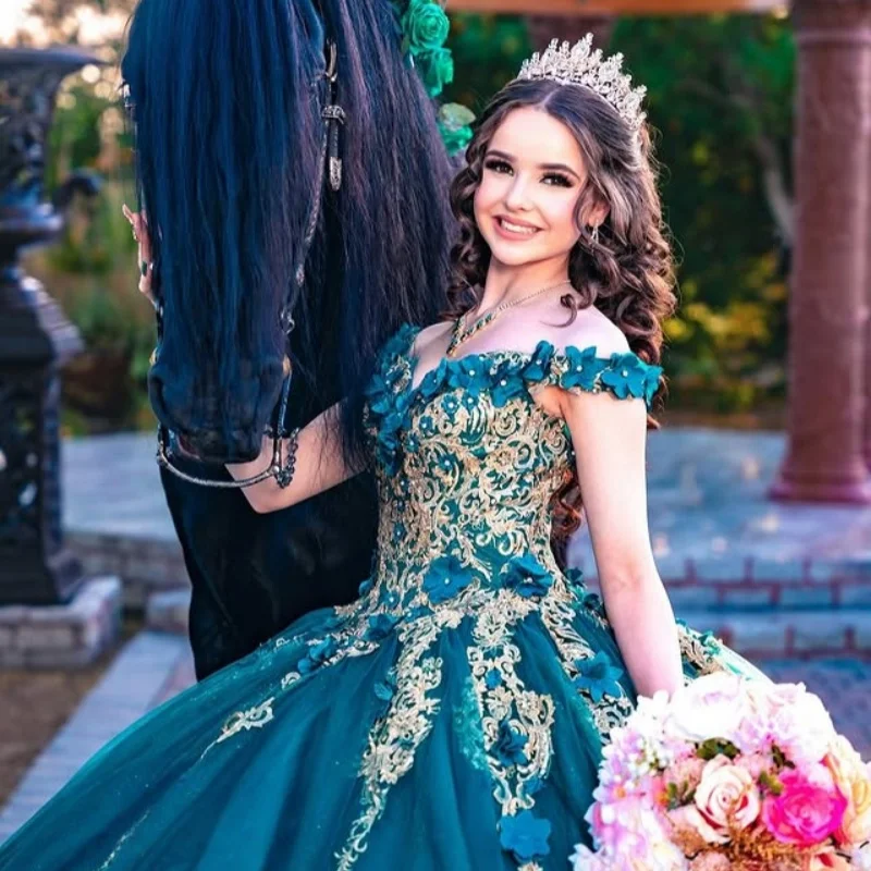

Блестящие темно-зеленые платья Quinceanera по индивидуальному заказу с открытыми плечами и аппликацией из пайеток, тюлевое платье с 3D цветком и длинным хвостом, Vestido 15, Quinceanera