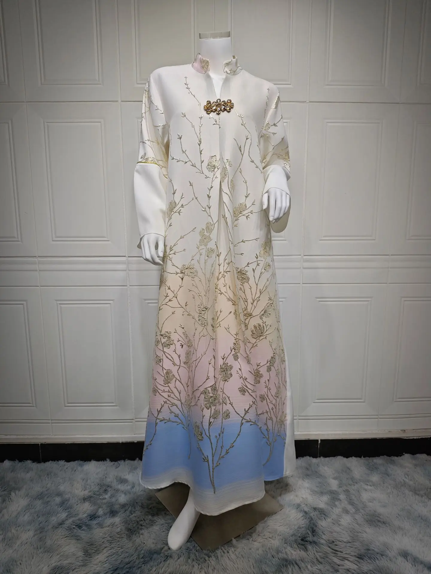

Muslim Fashion Dress 2024 Elegant Jacquard Embroidered Abaya Dress for Women Kaftan Long Sleeve V-neck Abaya Islamic Jalabiya