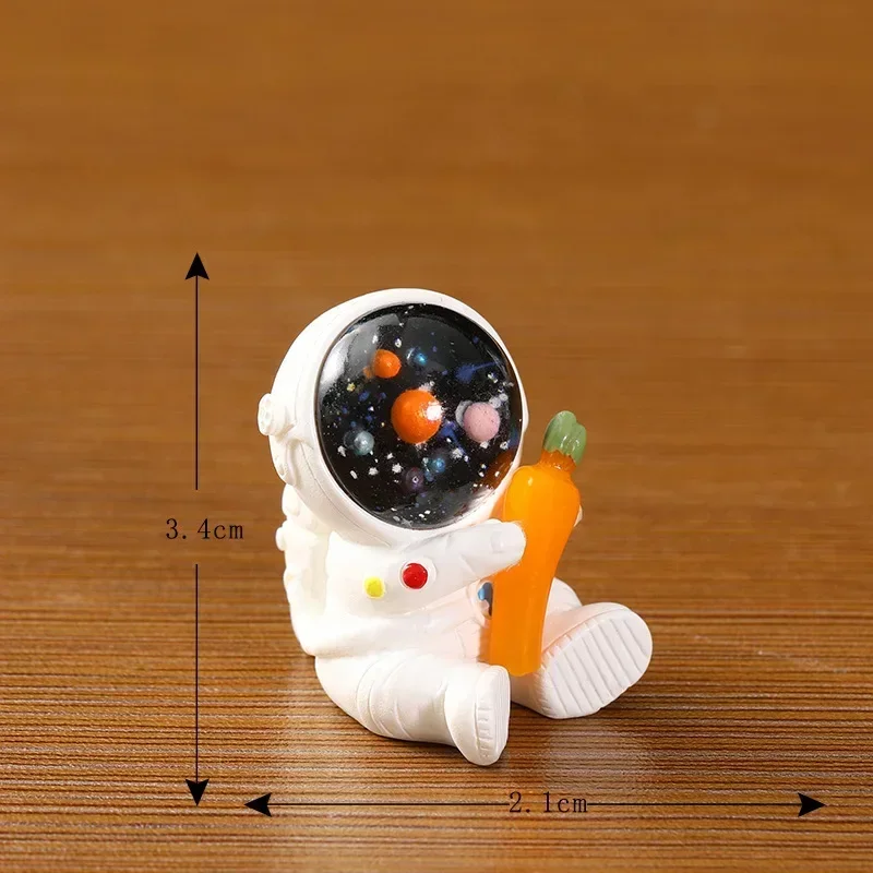 Creative Resin Astronaut Ornament Figure Statue Spaceman Desktop Decor Modeling Kids Gift Home Decoration Aquarium Accessories