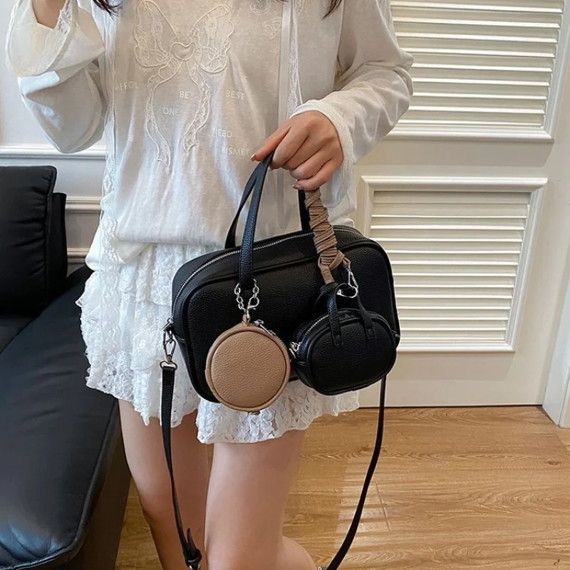 

Popular Classic Leather Women's Tote Bag High-End Luxury Brand Elegant Fashionable Vintage Commuter Daily Bag​