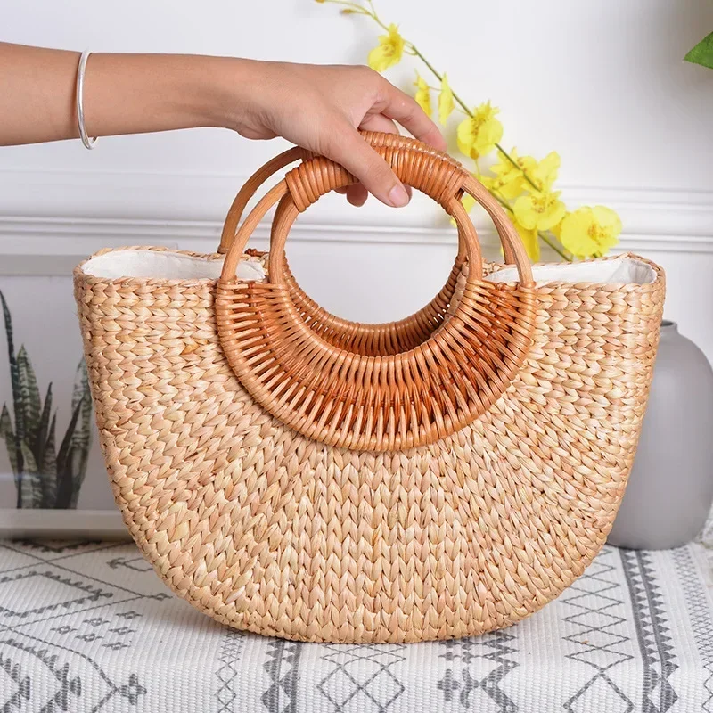 

Handmade Straw Woven Moon Bag, Ins Style Rattan Bags for Travel and Beach Fashionable Rattan Woven Travel Bag