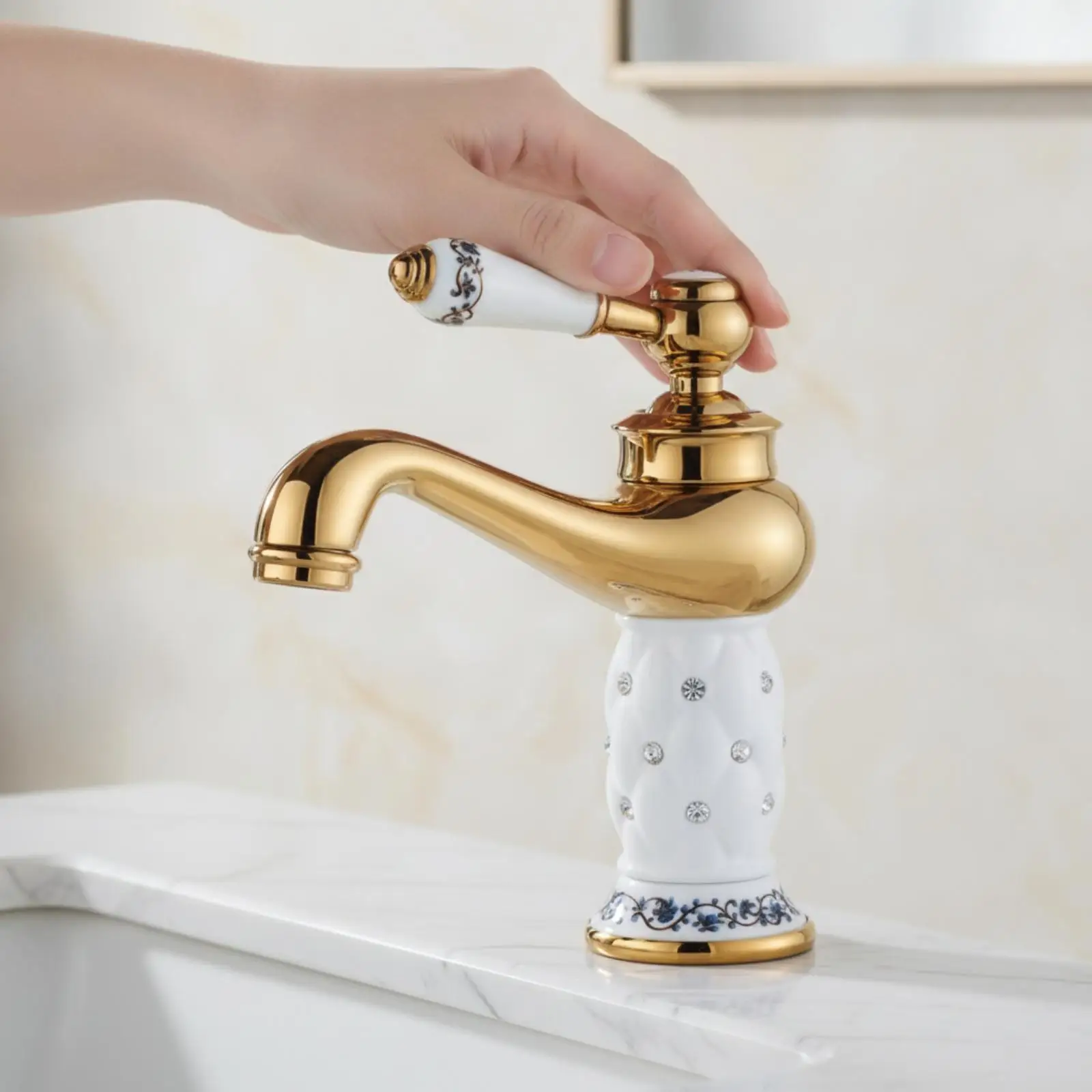 rubinetto-per-lavabo-da-bagno-ornato-a-foro-singolo-classico-per-mobile-lavabo