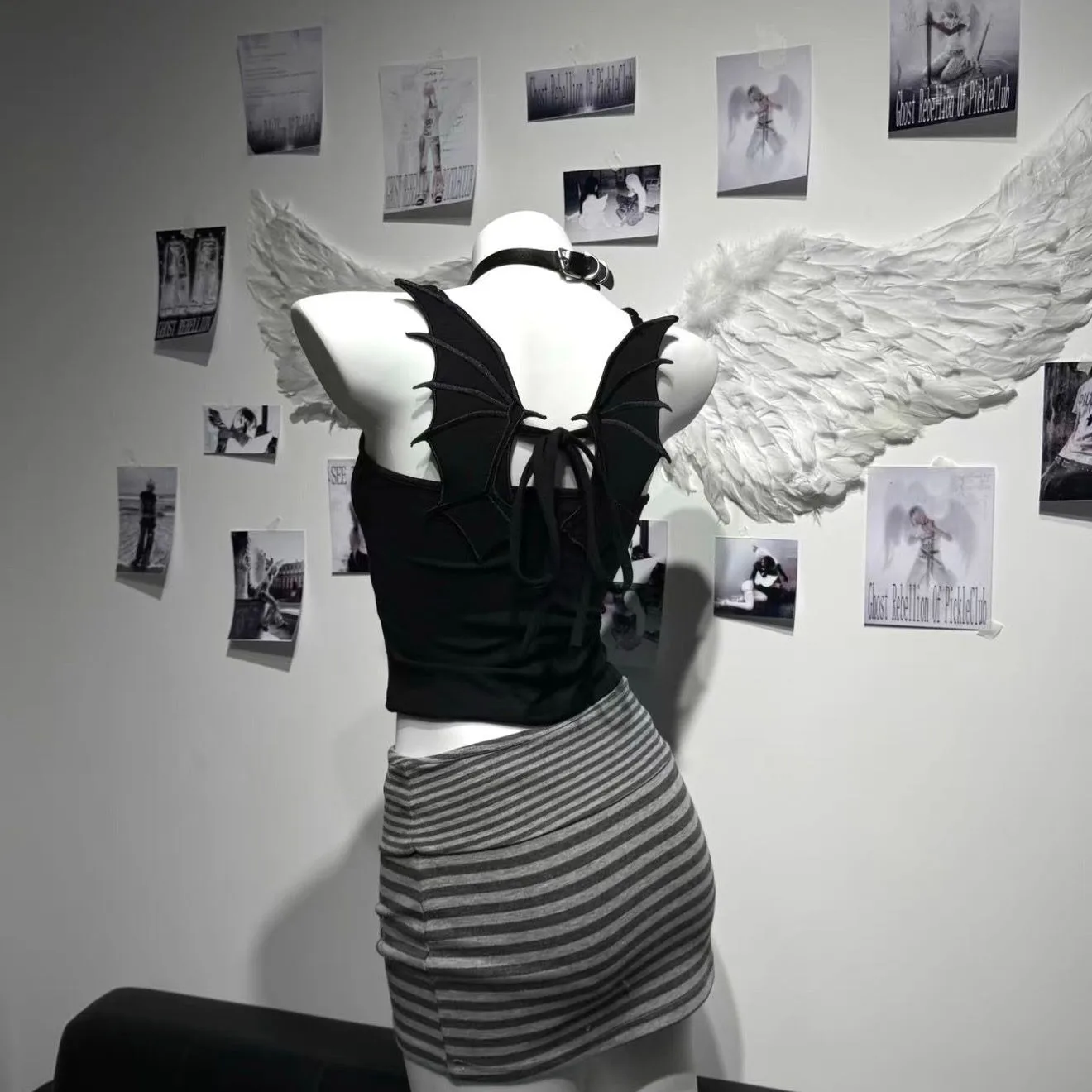 Demon Angel Wing Tank Top Y2K Spaghetti Womens Backless Cami Top Goth Strap Tie Back Fitted Streetwear Clubwear Hot Girl Outfit
