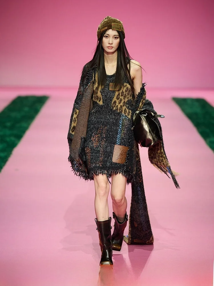 

DNT Korean Fire Leopard Print Patchwork Knitted Sweater Vest Dr Cardigan Set Street Sle V Ne No Sve Regular Length