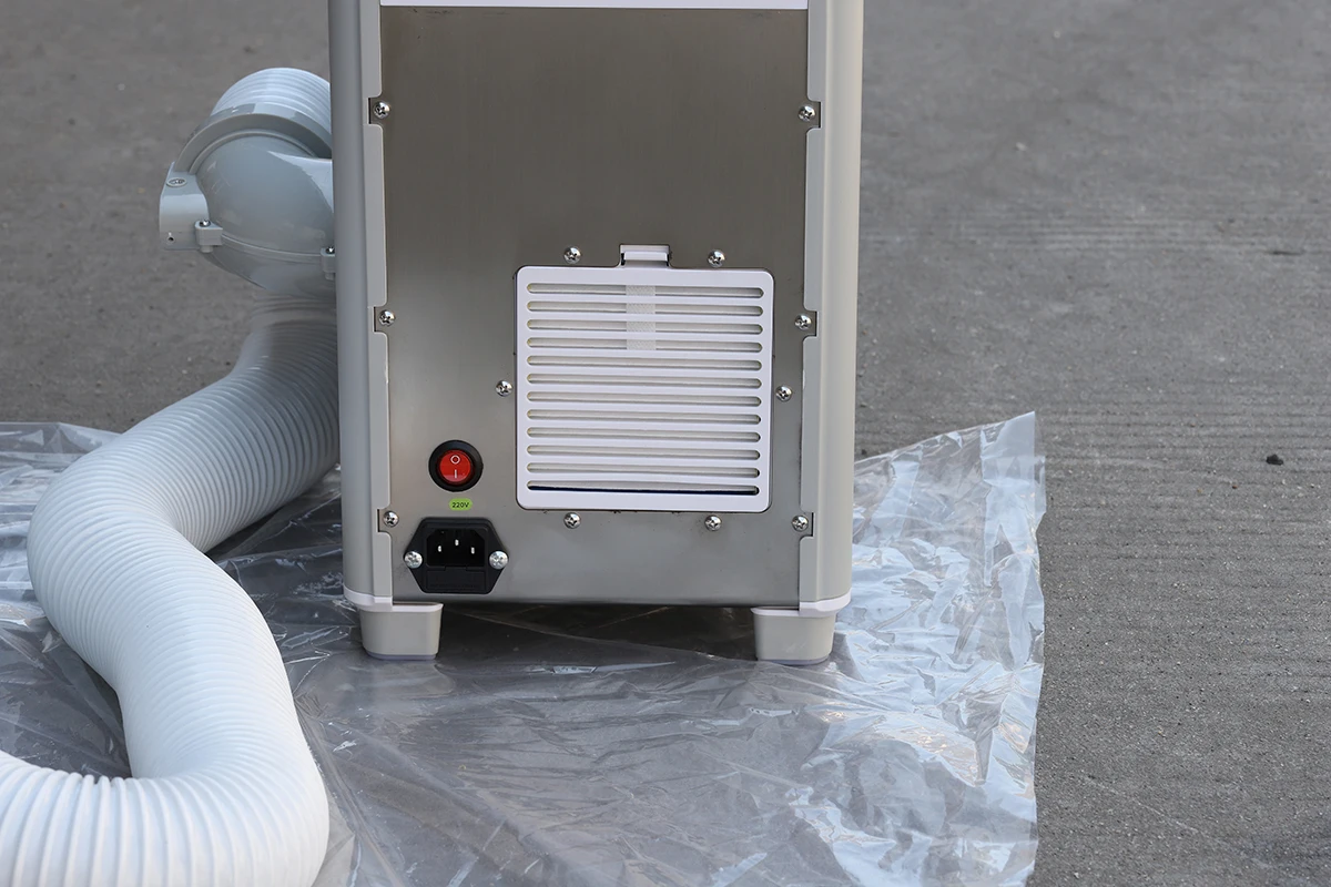 

Lice Comb Machine Custom Retractable Hose Self Cleaning Remover Scalp Care Auto Anti Lice Removal Machine