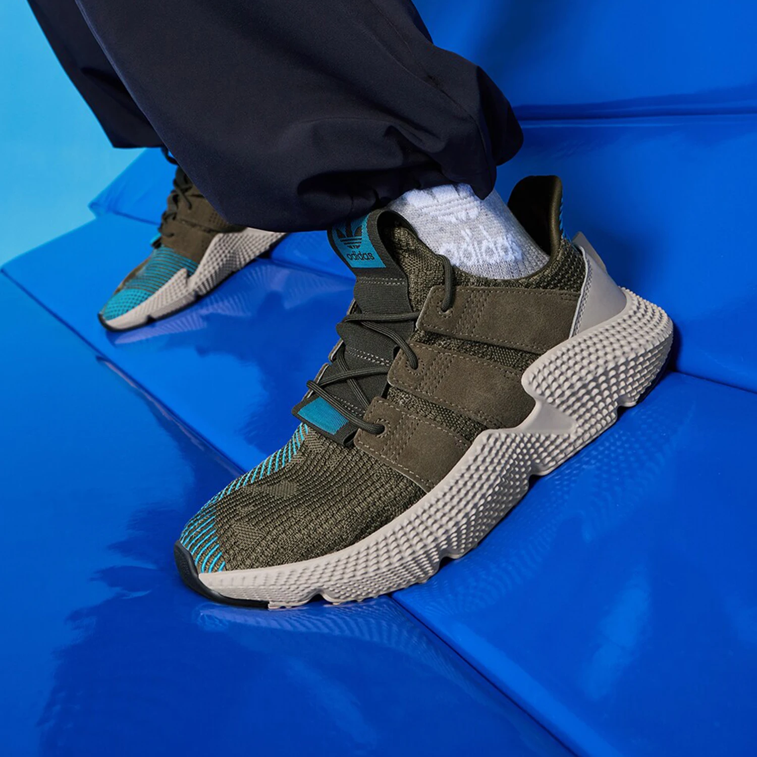 Adidas genuine clover men's and women's low cut wear-resistant casual sports shoes IH2212