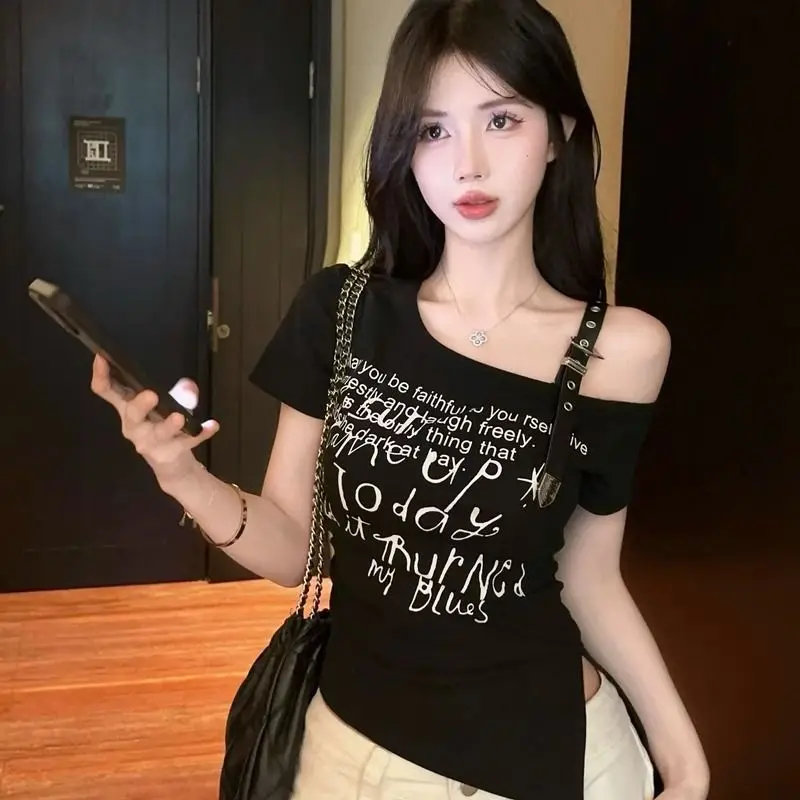 

Y2K Irregular One-oulder ort Sve T-irt Summer Aby Culture Spicy Girl Design Sense Outfit Women's Faion