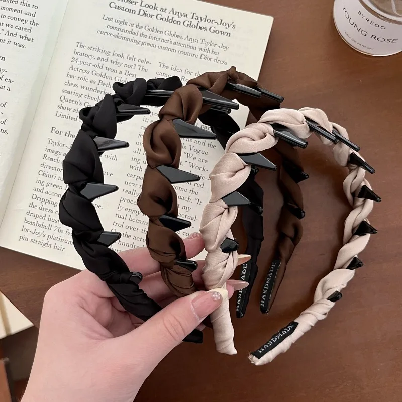 

2025 Satin Headband for Women French Vintage High Crown Volume Ruffle Hair Hoop Minimalist Chic Hair Accessories Trending