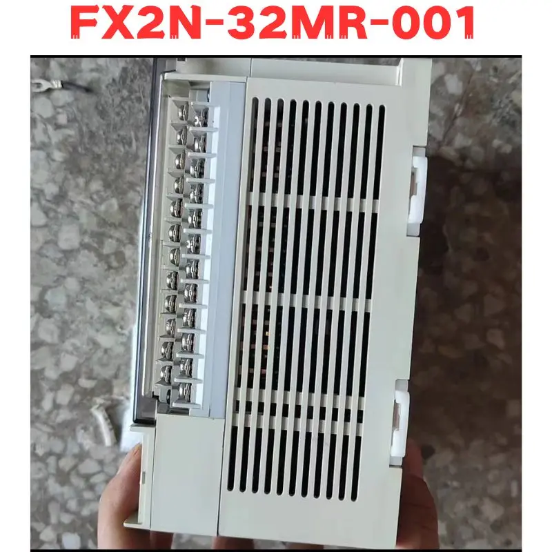 Second-hand FX2N-32MR-001 FX2N 32MR 001 PLC Tested OK