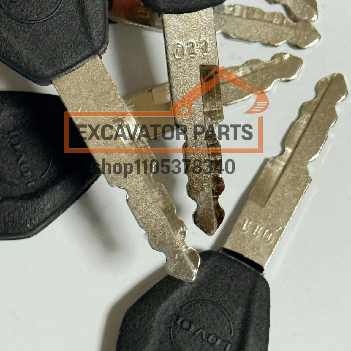 For Lovol FR60 FR75 FR80 FR150 FR220 FR260 FR330 FR360 Excavator 011 New Replacement Ignition Key 2 Pcs