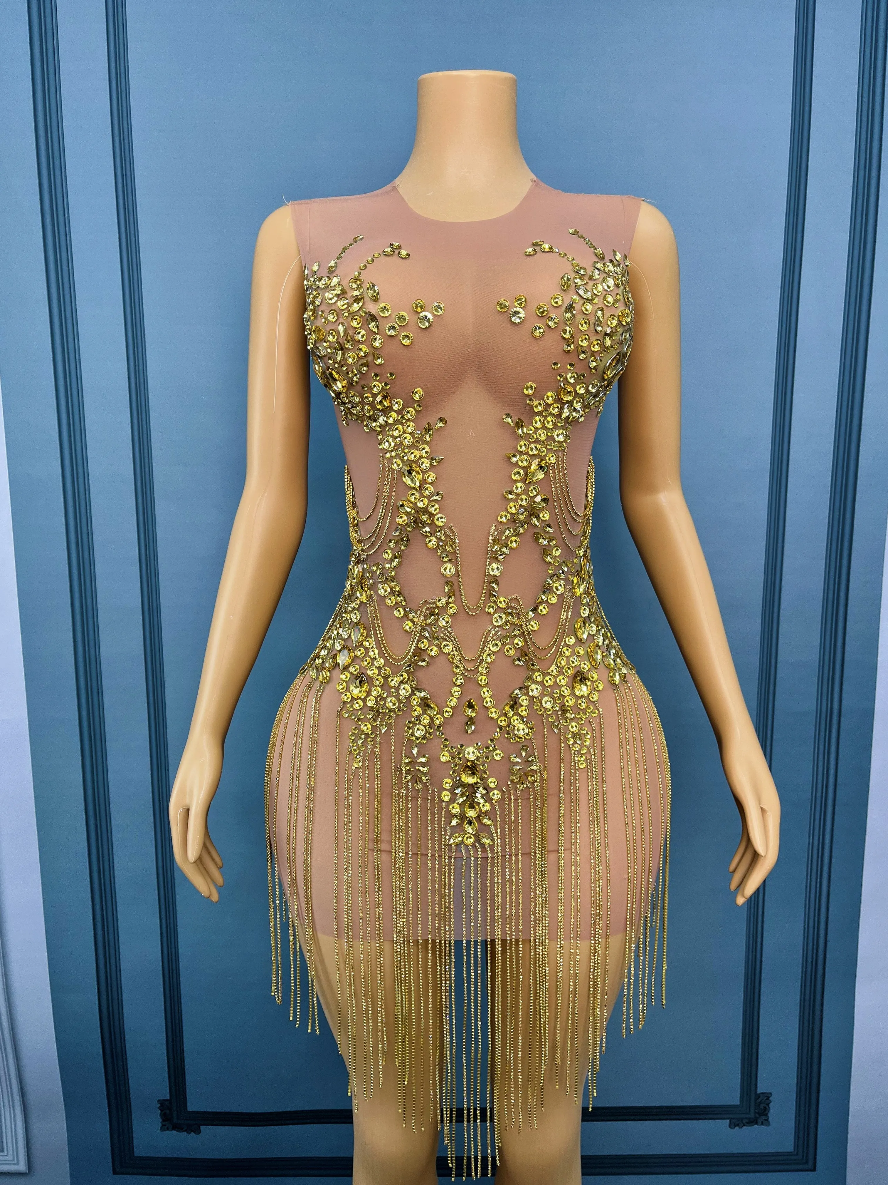 

Luxury Crystals Chains Handmade Gown Sexy Nude Mesh Trim fit Dress Women Party Evening Outfit Show Stage Perform Costume Zuanhua