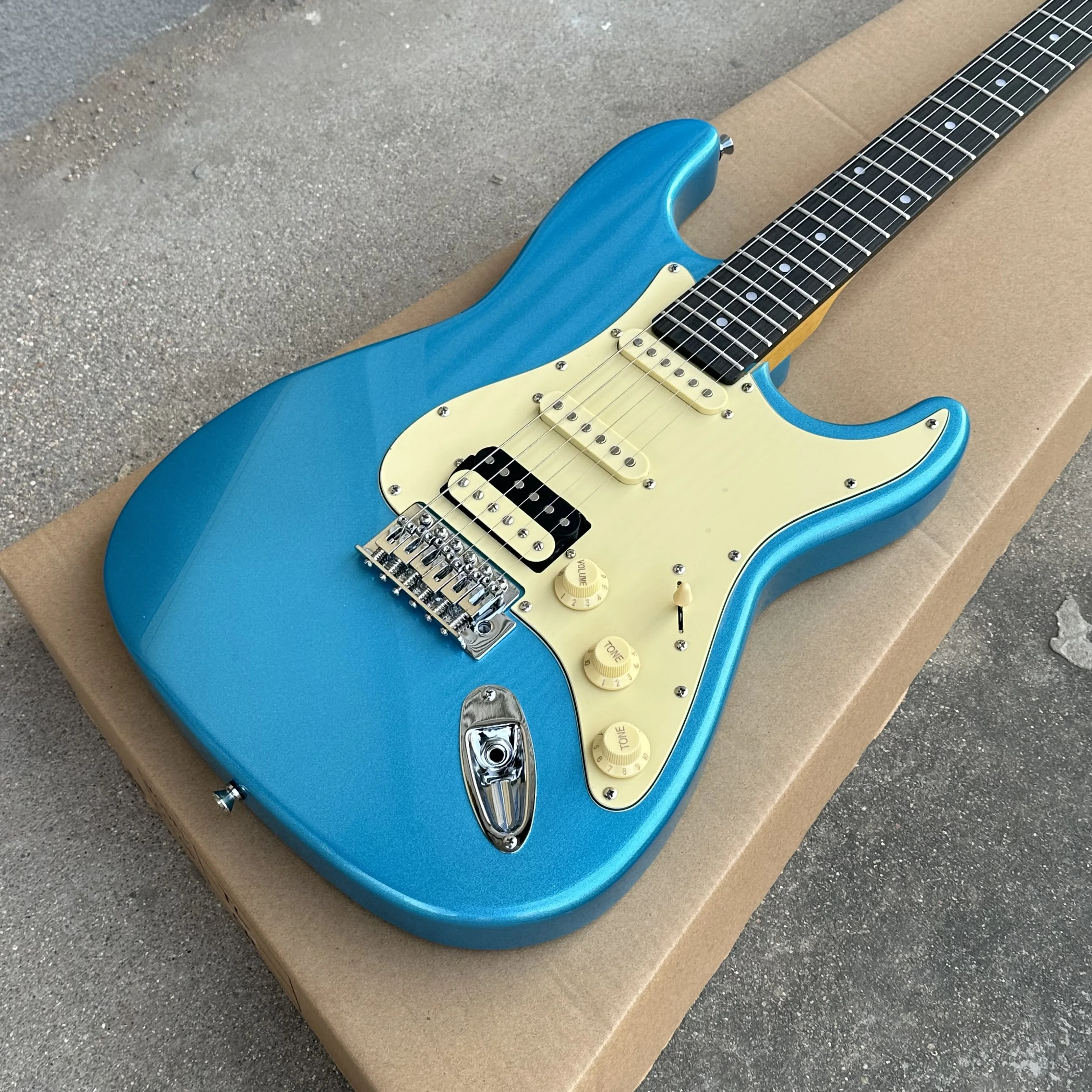 Thumbnail 3 - #21 Top 40 Electric Guitars Worth Buying In 2026