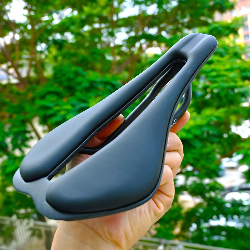 

GOLDIX 3D Printing Road bike Saddle Ultralight Carbon Fiber Base Plate and Track TPU Printing Obverse / EVA Leather Options