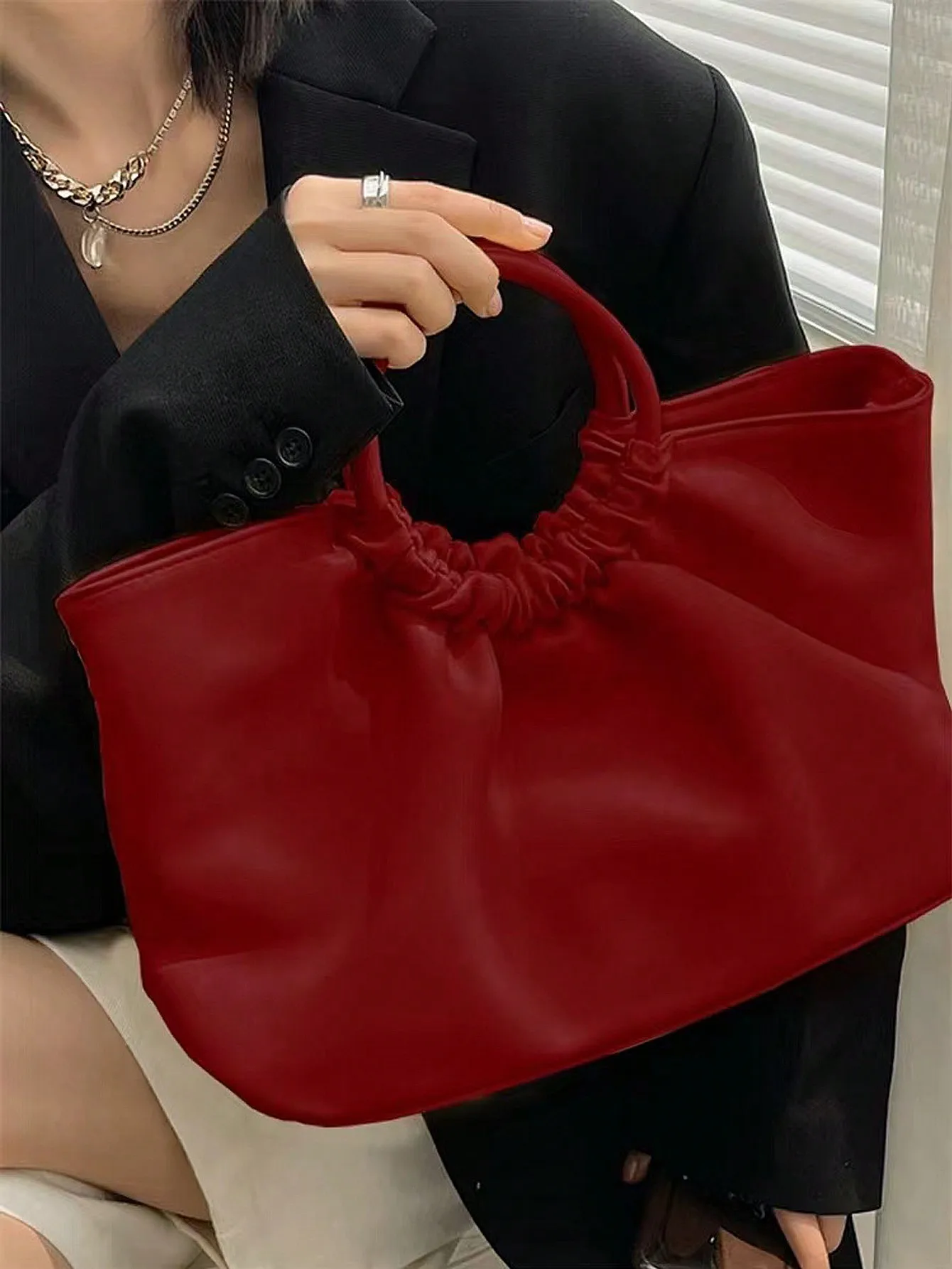 Folded Cloud Bag 2024 New Large Capacity Handbag Bridal Wedding Bag Versatile One Shoulder Crossbody Bag