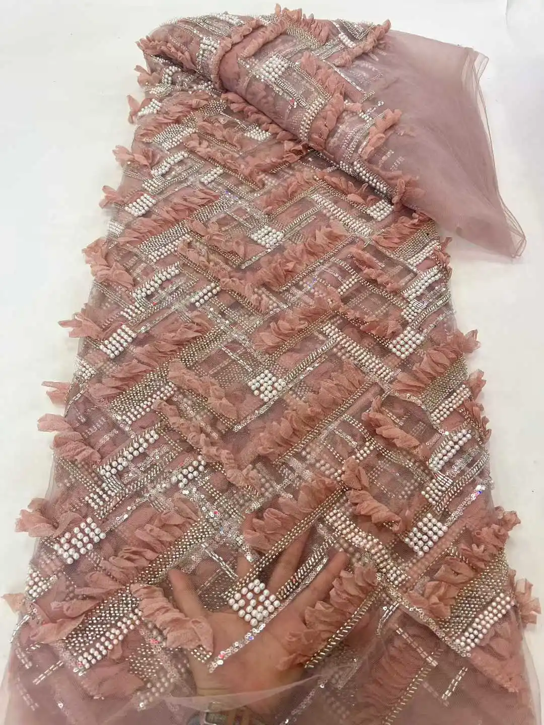 

Африканское кружевное полотно 2026: Французская 3D-вышивка с цветами, красными пайетками и бисером на тюле, 5 ярдов, высокое качество, для праздничных платьев