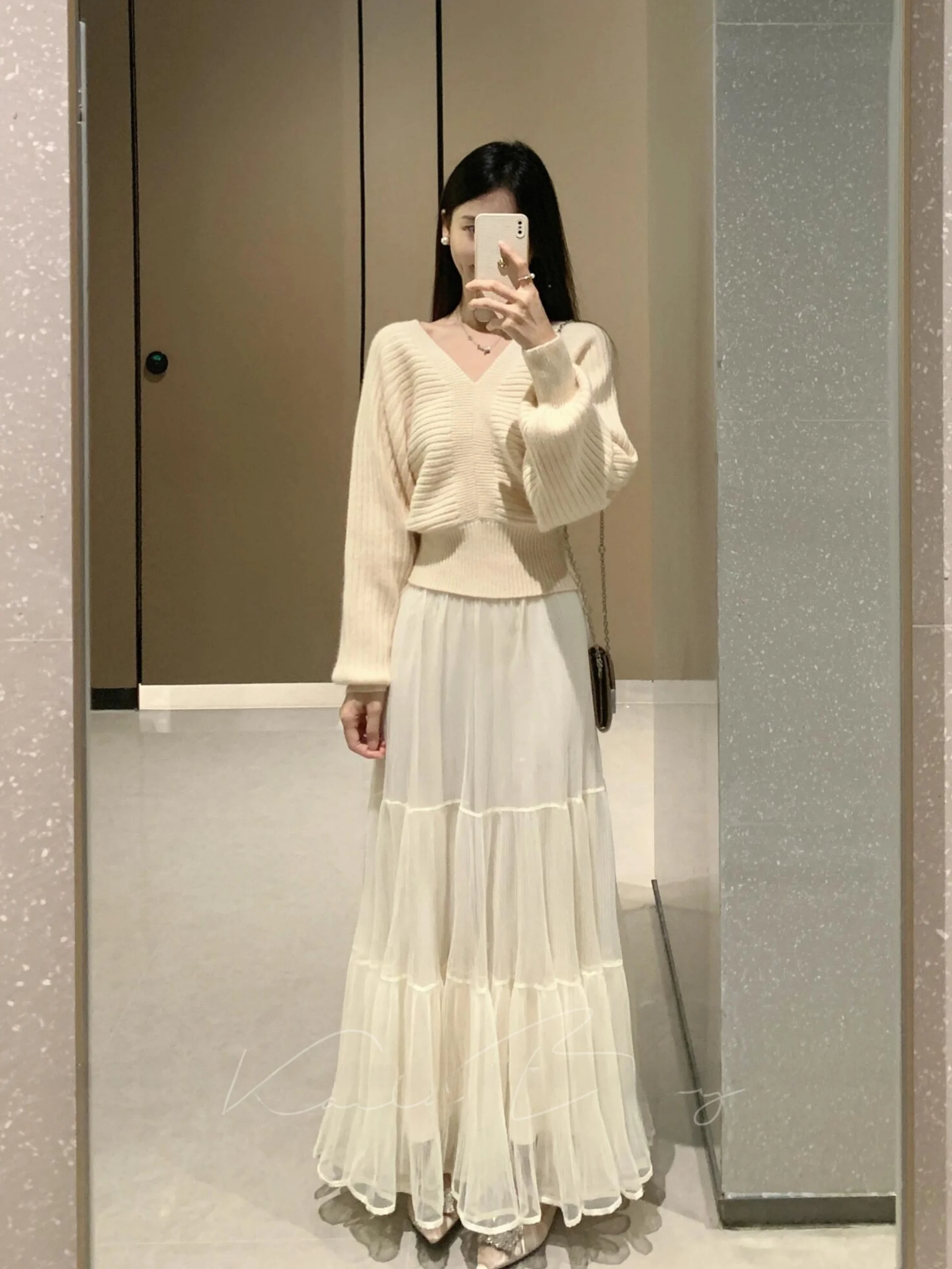 

Fall Korean Sle V-Ne Batwing Sve Knitwear Women's Faionable Draped Midi A-Line Slimming Skirt Two-Piece Set