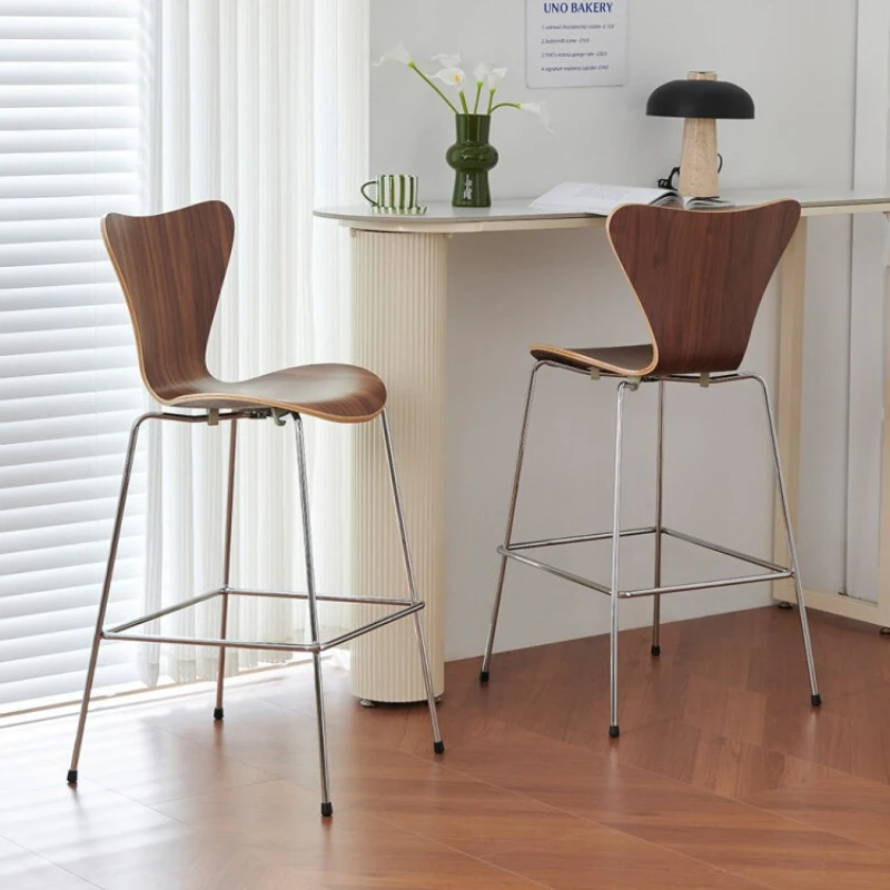 

Винтажные барные стулья, простые дизайнерские стулья для барной стойки из массива дерева, с высокой подставкой для ног, со спинкой, в стиле ретро-баухаус