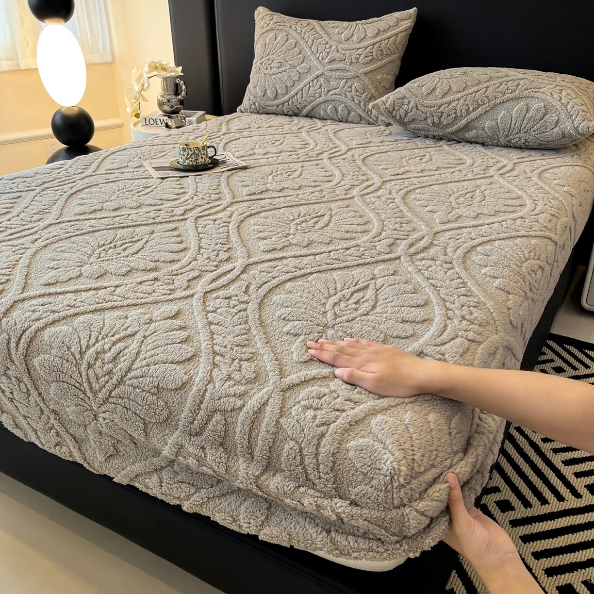 

1 Pc Flannel Fleece Bed Sheet for Winter Warm Sofa Bed Matrimonial Coral Fleece Fluffy Fitted Sheets for Double Beds Sheets