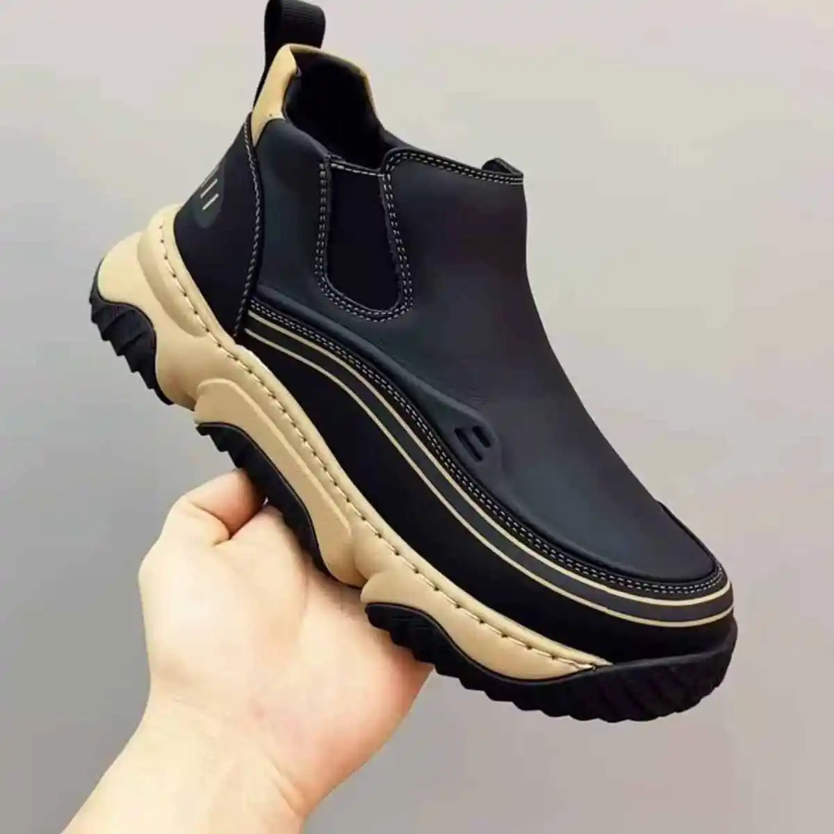 

2026 Winter Fashion Retro Versatile Men's Boots With Thick Soles Lightweight Anti-slip Comfortable And Warm Cotton Shoes