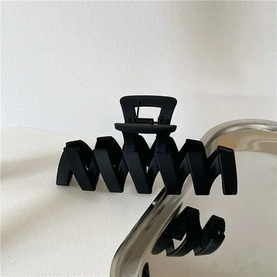 Big Sale Large Size 11cm Hair Claw Classic Colorful INS Hair Claw Clip Korean Capacity Hairpin Hair Accessories for Women Girls