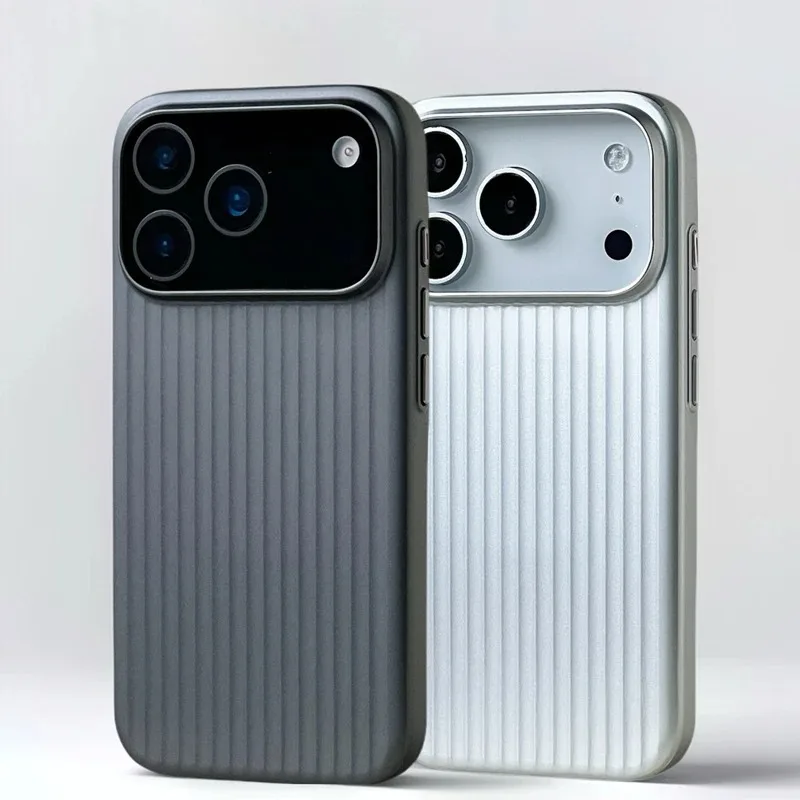 Funda Magnética Metálica 3D con Rayas para iPhone 17 16 15 14 Pro Max, Compatible con Magsafe, Diseño Mate Corrugado Tipo Equipaje, Cubierta Protectora de PC