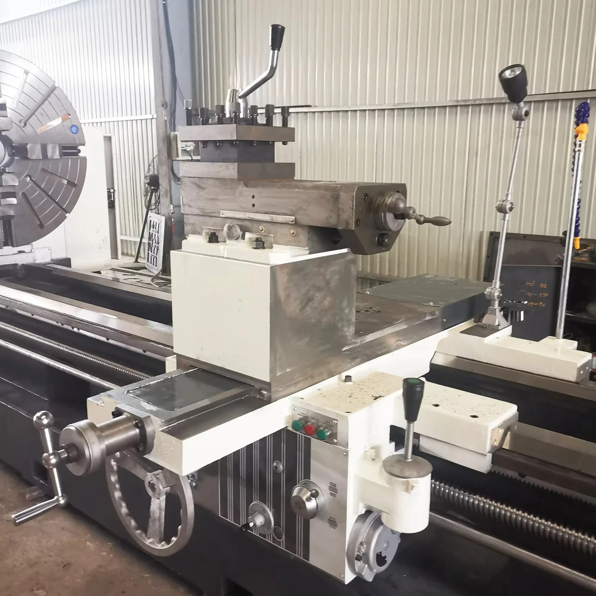 Made in China Factory Direct Sale Work Piece 8 Ton 10 Meter Heavy Duty Big Swing Manual CNC Metal Lathe Machine