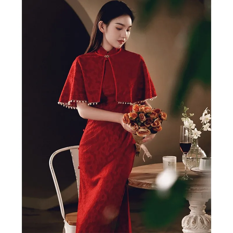 

The cheongsam toasting dress and Chinese-style engagement wedding for brides can be worn simply elegantly in daily life