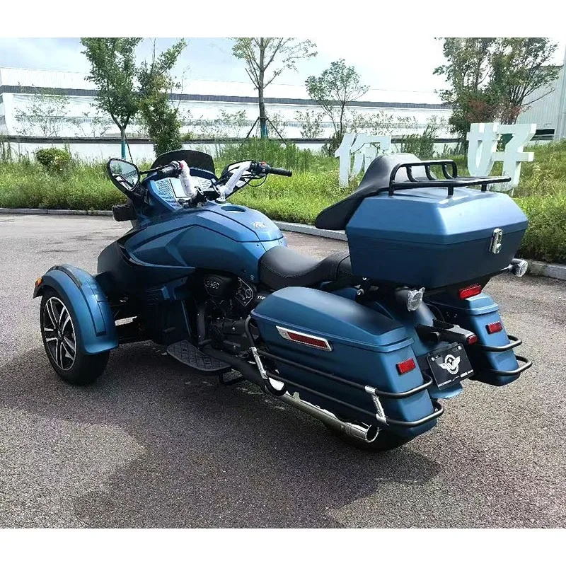 Three-wheeled motorcycle large displacement cruise long-distance motorcycle