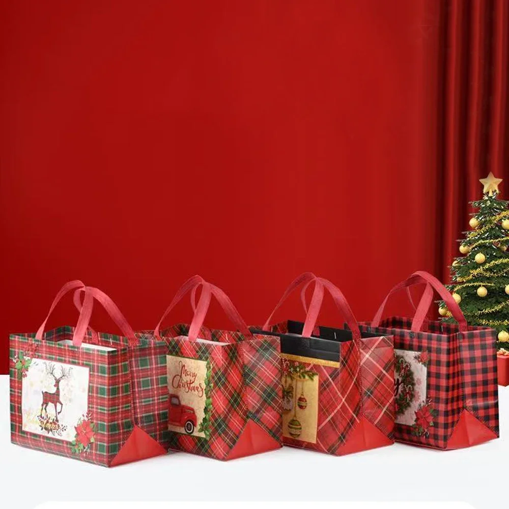 Runtow 4-teiliges Geschenktüten-Set mit Weihnachtsmotiv, Vlies-Einkaufstasche mit Griffen, Geschenktüte mit Weihnachtsbaummuster, Einkaufstasche
