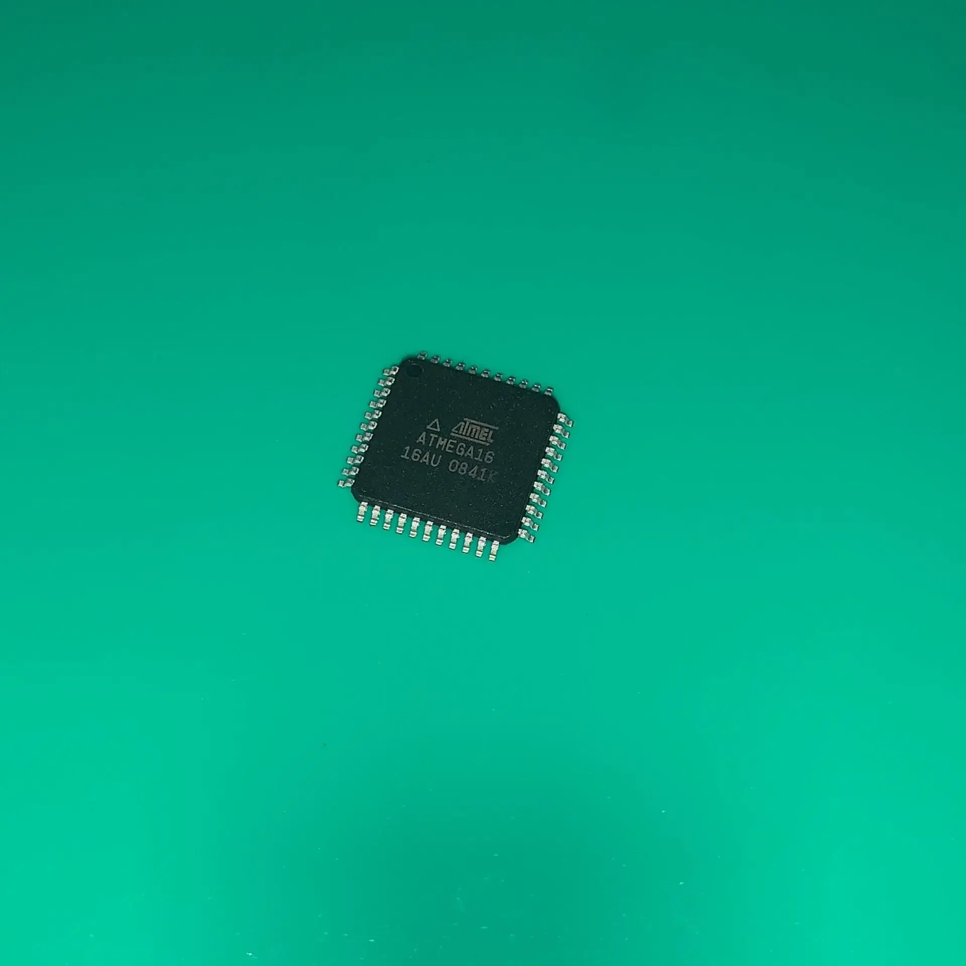 

2 шт./лот ATMEGA16-16AU TQFP44 ATMEGA16 16AU IC MCU 8 бит 16 КБ флэш-память 44TQFP ATMEGA1616AU ATMEGA16-16AUR ATMEGA16-16 AU ATMEGA 1616