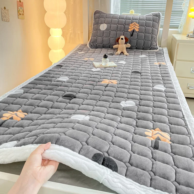 2025-inverno-engrossar-colchao-de-veludo-quente-almofada-tatami-dobravel-antiderrapante--capa-de-cama-para-dormitorio-queen-size-com-bordas-elasticas