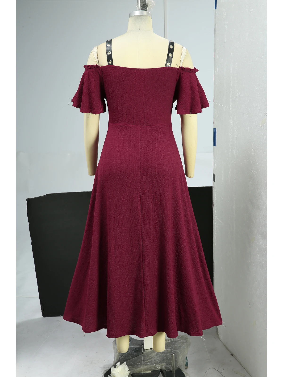 red lace cold shoulder dress Bisou Bisou Red Lace Dress, Cold Shoulder Bodycon, Size 6