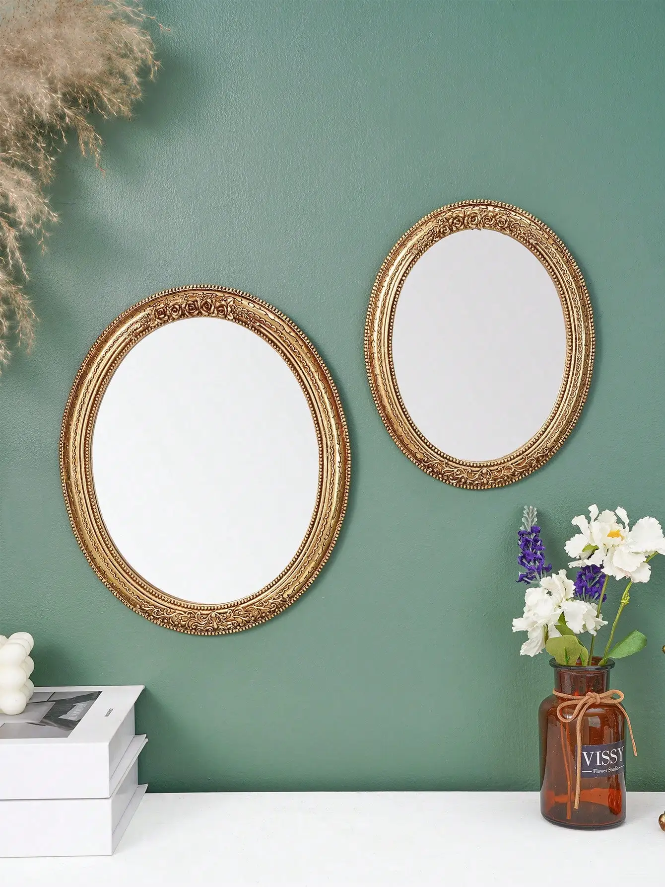 1PC Gold Classical Lace Pattern Oval Decorative Hanging Mirror, European Style Wall Decor Home Art Hanging Ornament, Vanity Makeup Mirror, Rose Carved Dressing Mirror, Girl Art Wall Hanging Mirror, Cream Style Small Mirror, sh25072187687049607