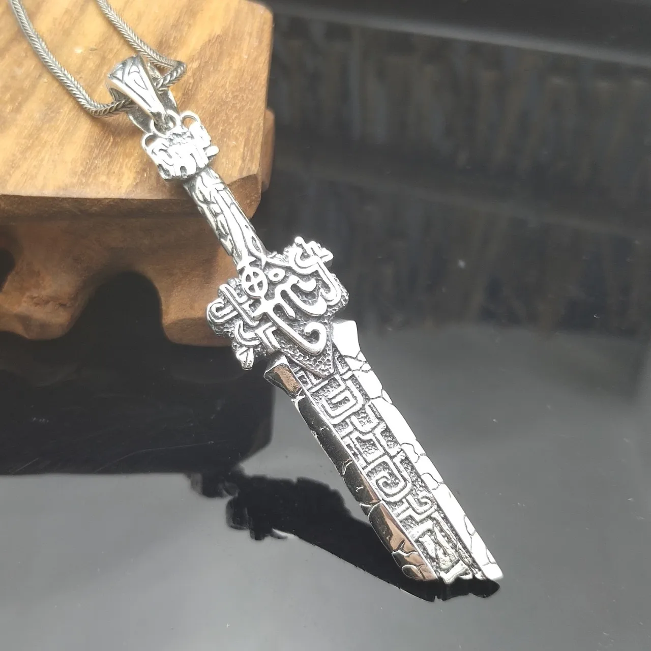 

S925 sterling silver gluttonous Broken Sword Thai silver vintage necklace pendant trendy men domineering personalized pendant