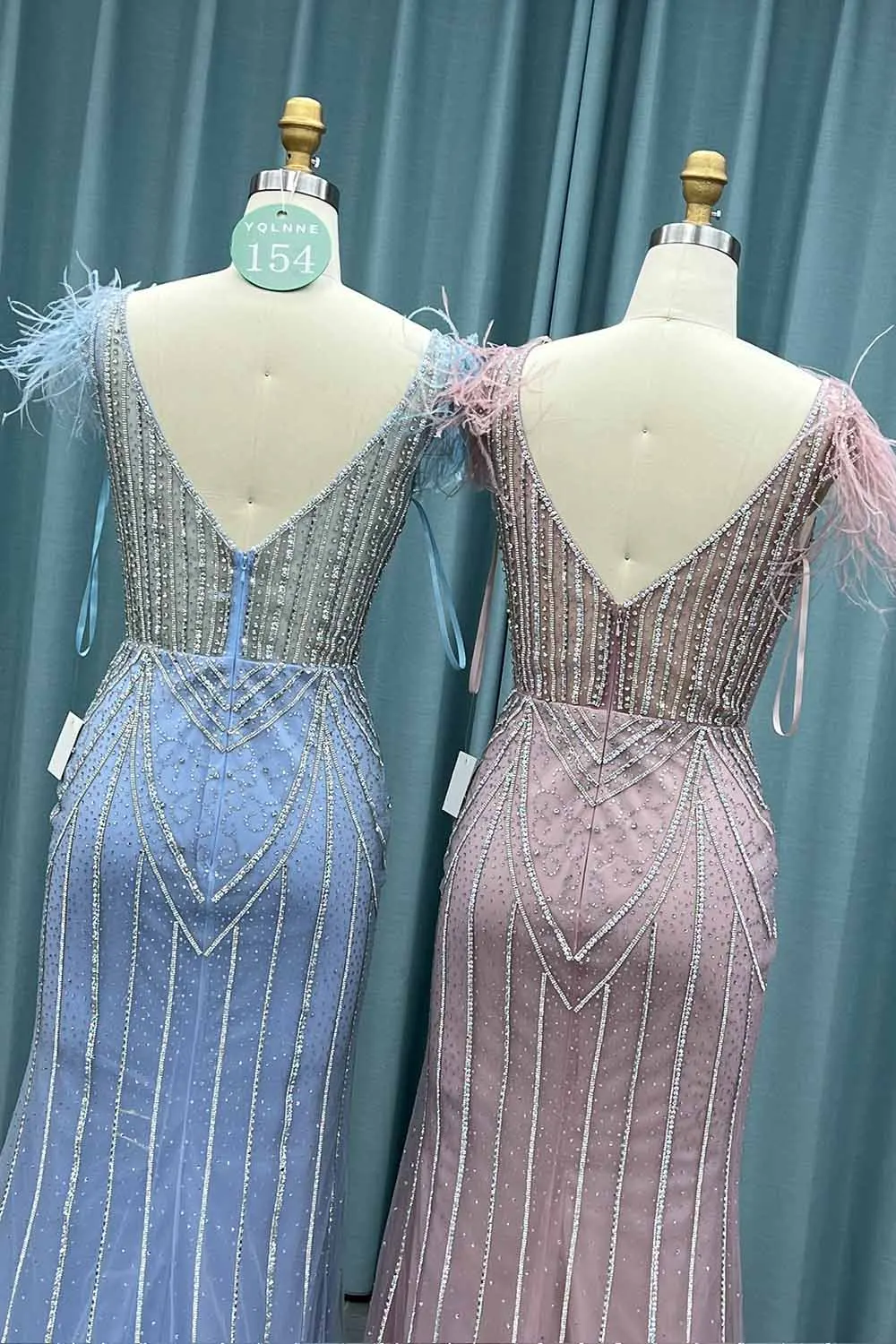 YQLNNE 0154 Abiti da ballo con cristalli di piume rosa Abito da sera lungo da sera con sirena in rilievo fatto a mano