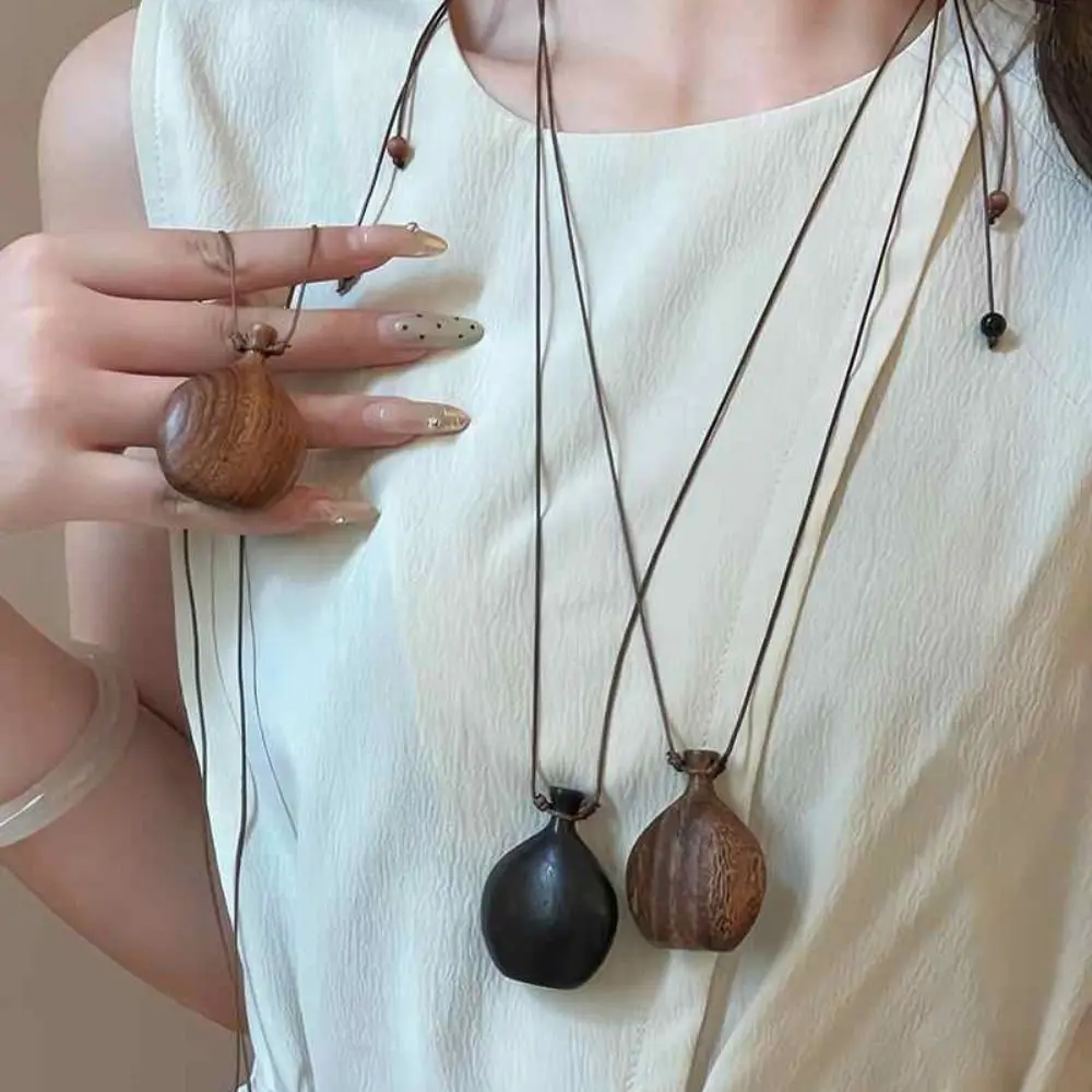 Adjustable Rope Chain Flagon Necklace Vintage Wood Sweater Chain Necklace Lucky Gift Jewelry Accessories Long Pendant Necklace