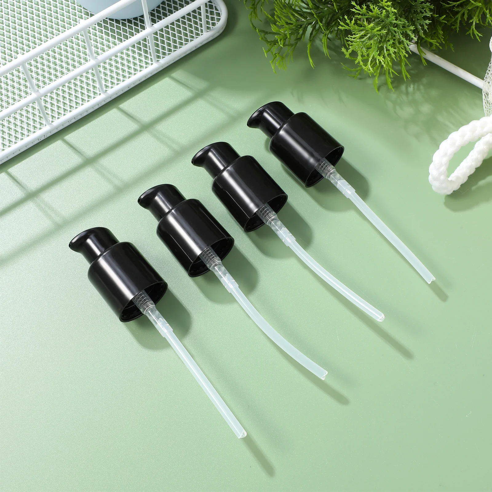 

4pcs 20mm Lotion Pump Head Emulsion Bottles Cream Soap Moisturizer Portable Replacement PP Cover Leak Proof Sealing