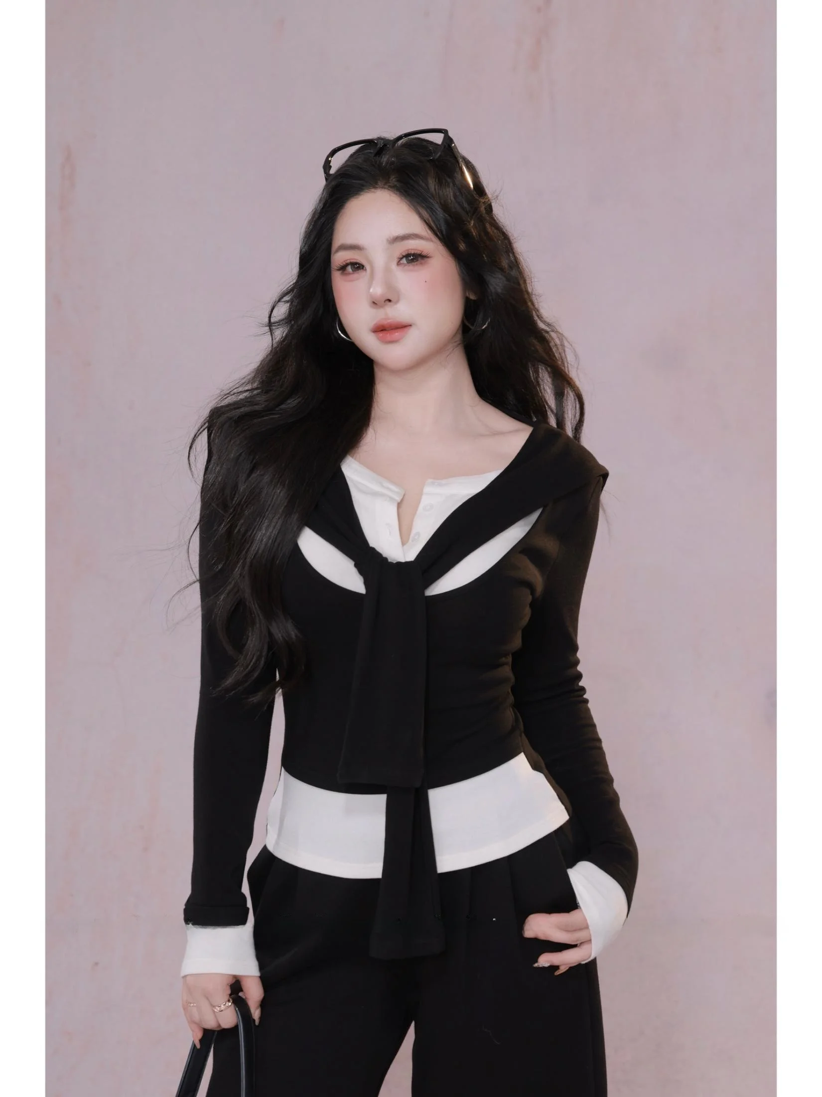 

Вязаный лонгслив с контрастными вставками и эффектом двухслойности, осенне-зимний базовый слой, дизайн Cute Face Hero Bla Angle