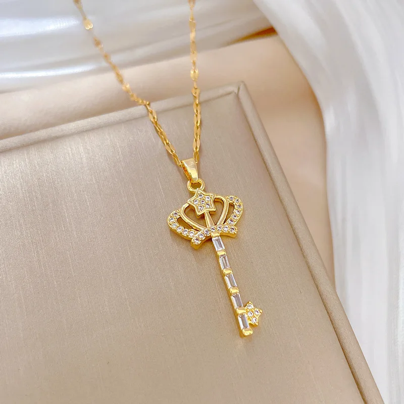 1 PC Crown Key Pendant Necklace Clear Rhinestone Gold Color Stainless Steel Queen Key Choker Timeless Jewelry For Women 45cm