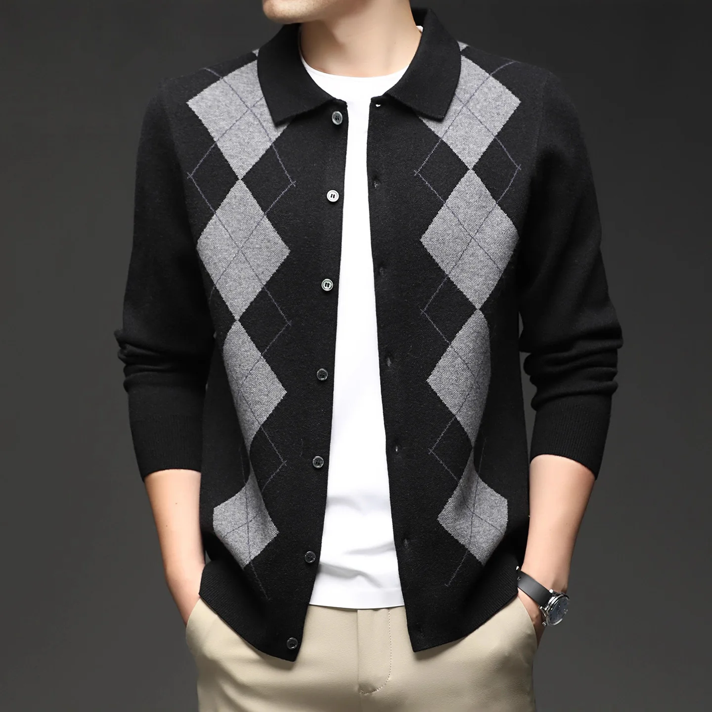 

2025 Men's Warm Thickened Autumn and Winter New, Rhombus Inlaid Lapel Knitted, Cardigan